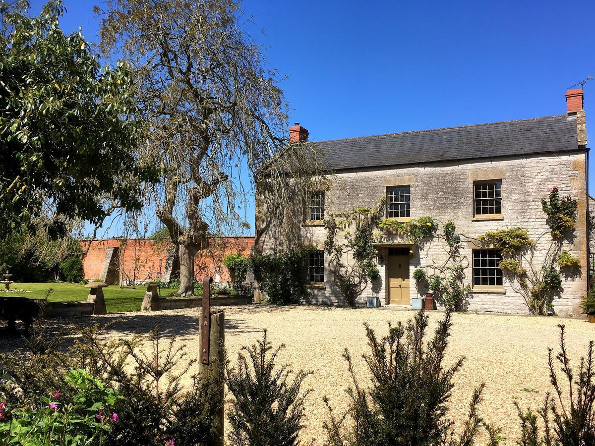 לינה וארוחת בוקר East Pennard Huxham Farmhouse מראה חיצוני תמונה