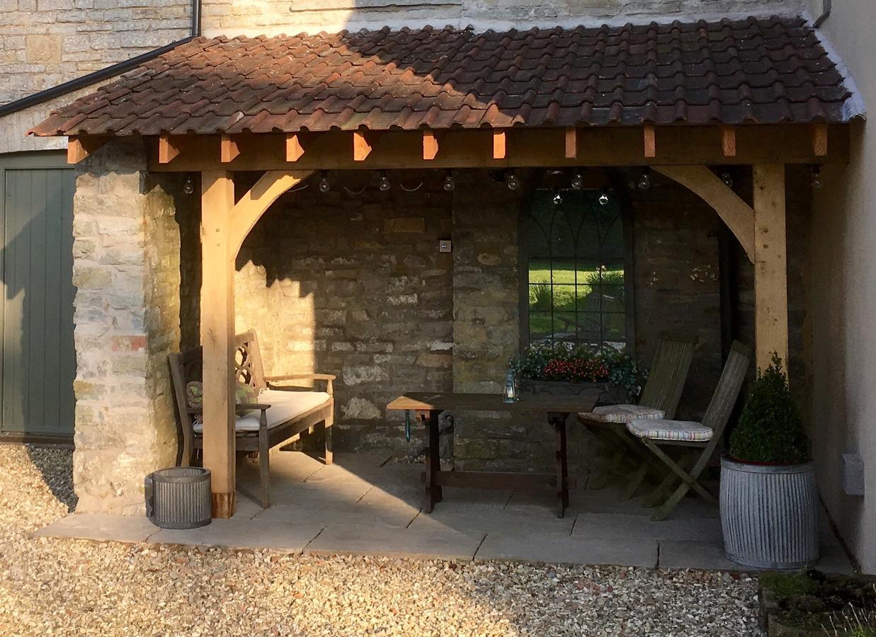 לינה וארוחת בוקר East Pennard Huxham Farmhouse מראה חיצוני תמונה